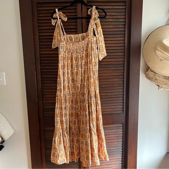 Damson Madder Hettie Maxi Dress - Picture 5 of 6